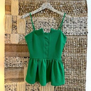 💚 Eri&Ali Anthropologie leaf green camisole peplum  tank sz S
